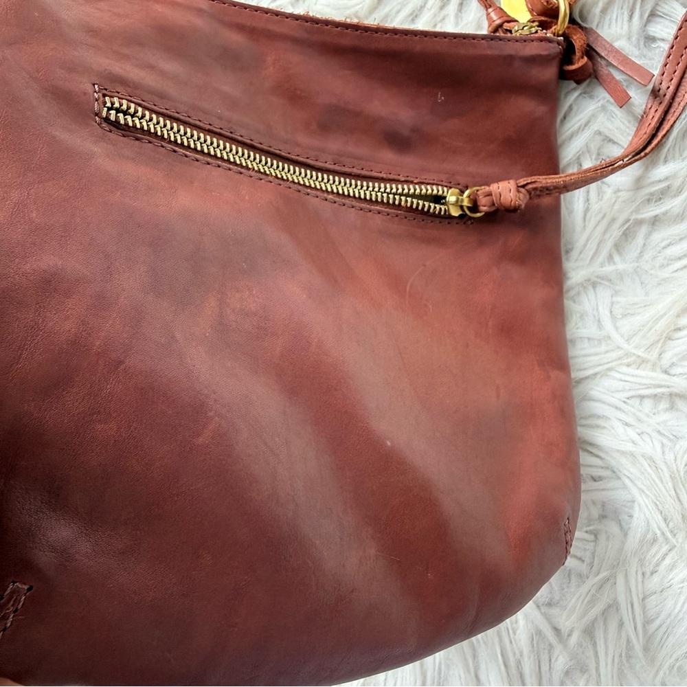 Margot New York Hobo Rich Brown Leather Lightweight Crossbody Bag Purse - Picture 8 of 15